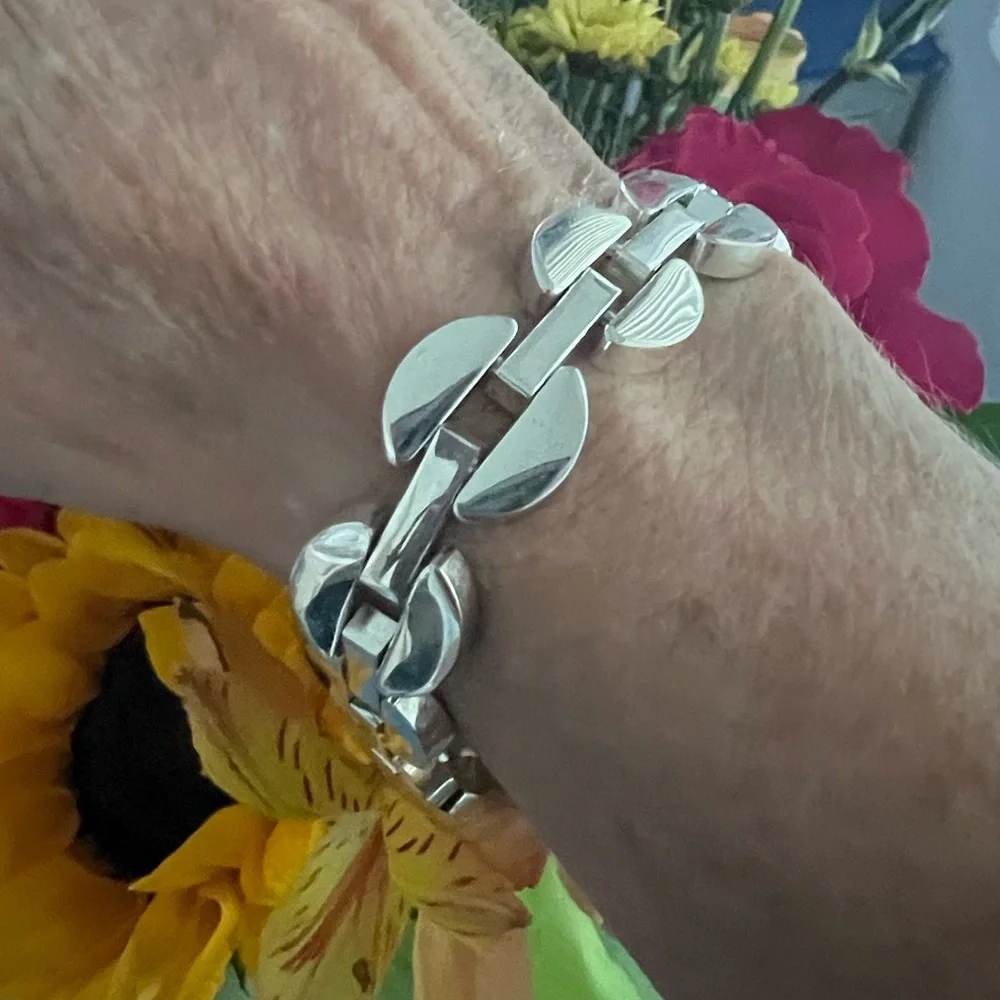 Silver Chunky Chain Link Bracelet  NWT